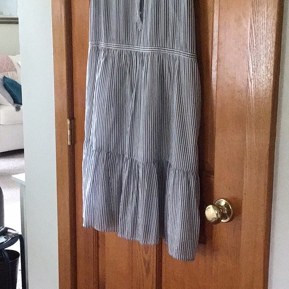 Dress - Picture 4 of 5